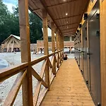 Glamping Park Schloss Thurn Camping *
