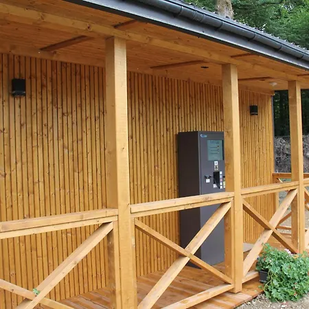 אתר קמפינג Glamping Park Schloss Thurn *